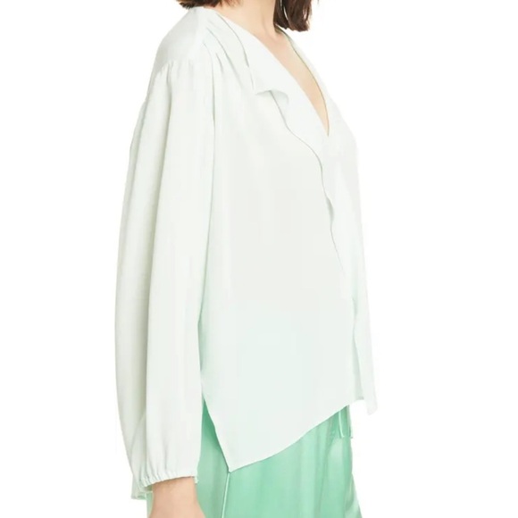 Vince Shirred Long Sleeve Silk Blouse Size Small Sea-foam Green NWT - Picture 4 of 12